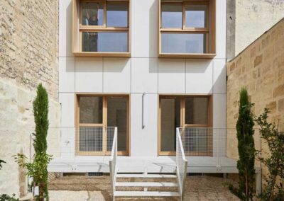 Façade au cœur des Chartrons Projet Majolice Atelier d’architecture pour Domofrance – Bardage panneaux Eternit Fibro-ciment Tectiva